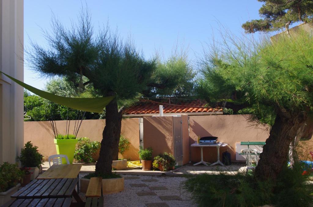 Les Stoechades Aparthotel Hyeres Room photo